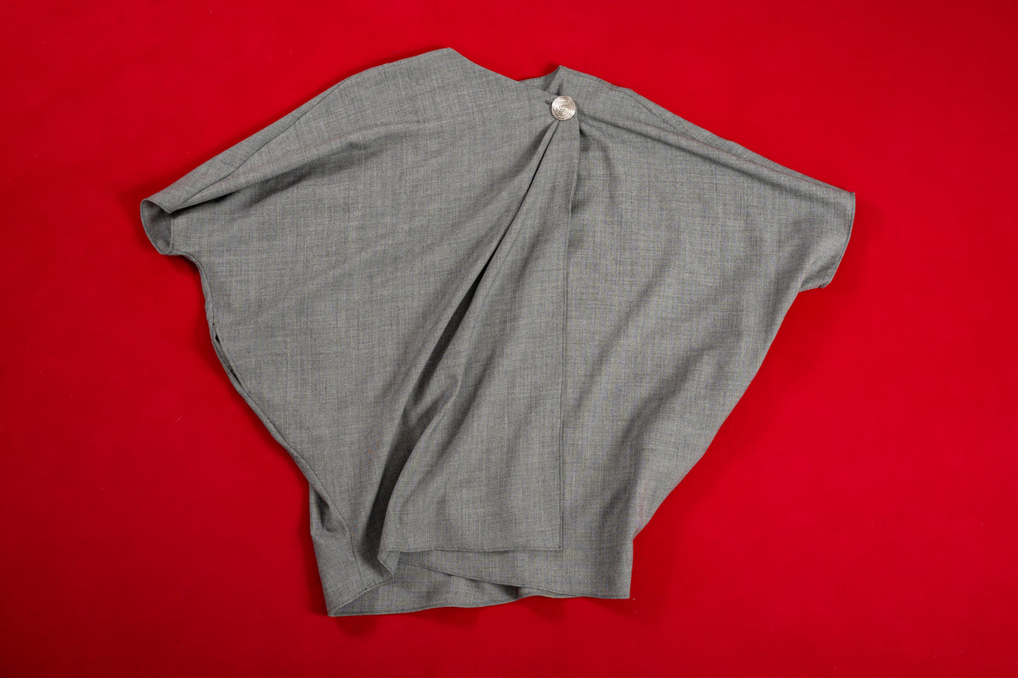 Arya Cape Grey