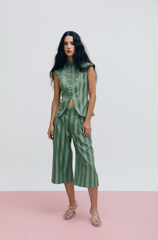 Capri Pants